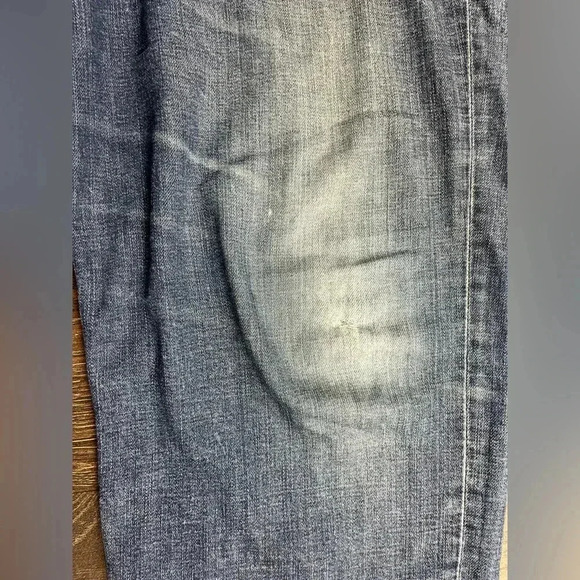 Tommy Bahama Men's Classic Fit Straight Leg Blue Denim Jeans Size 40 X 32 - Picture 3 of 7